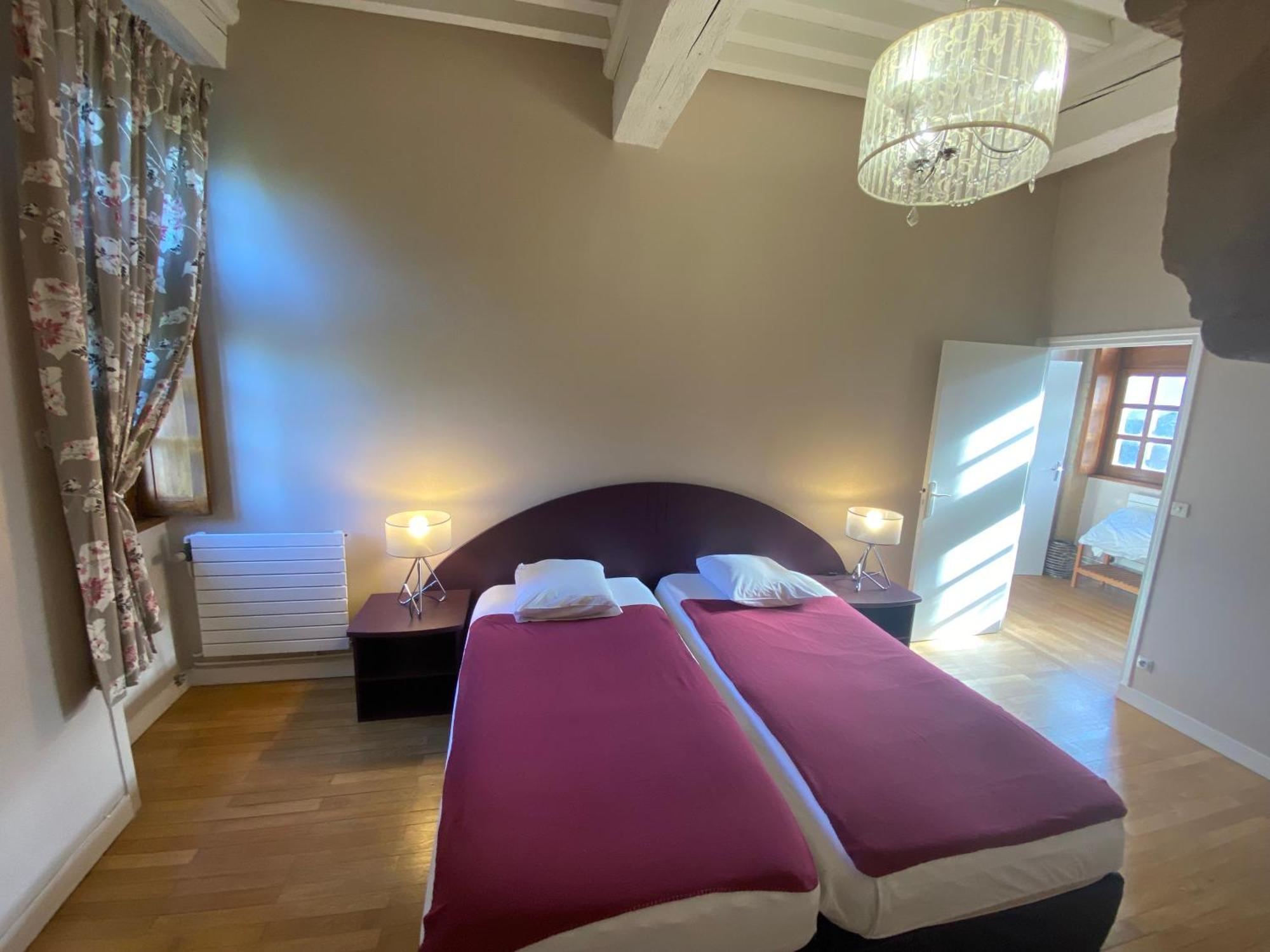 Demeures Et Chateaux L'Abbaye Caladoise - Anciennement Hostellerie Ferme Du Poulet Villefranche-sur-Saône Værelse billede