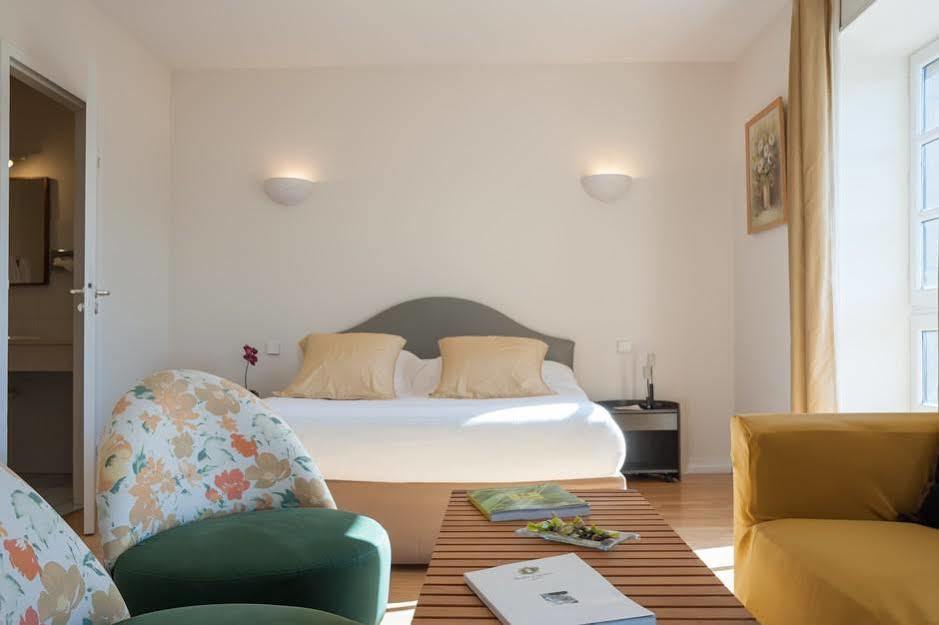 Demeures Et Chateaux L'Abbaye Caladoise - Anciennement Hostellerie Ferme Du Poulet Villefranche-sur-Saône Eksteriør billede